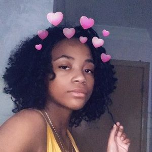 Meet your Posher, Rhea